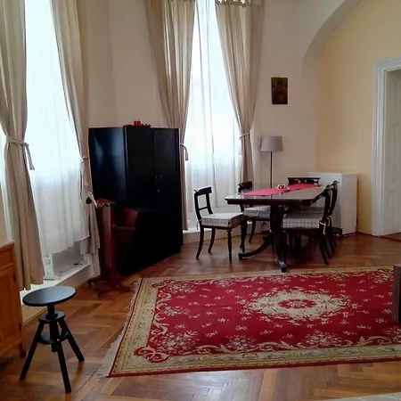 Apt. Pompeii * براغ