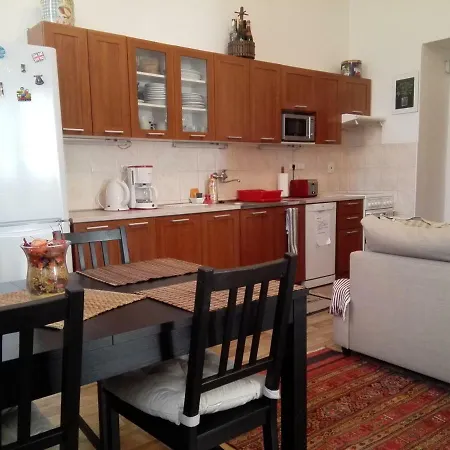 Apt. Pompeii Apartment